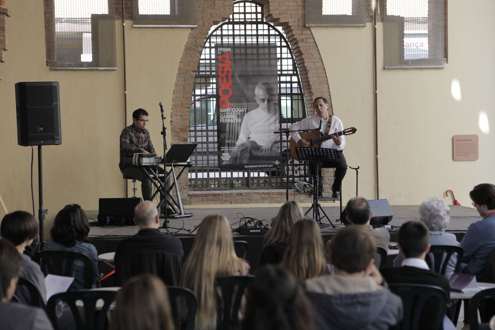 La poesia omplia de nou el Celler Modernista. FOTO: Artur Ribera