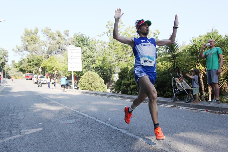 Boris Valles guanya per primera vegada la Cursa Popular de la Floresta. FOTO: Lali Puig