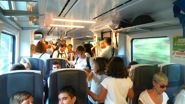 molts santcugatencs han optat pels FGC per arribar a la Meridiana. FOTO: C.Caballé