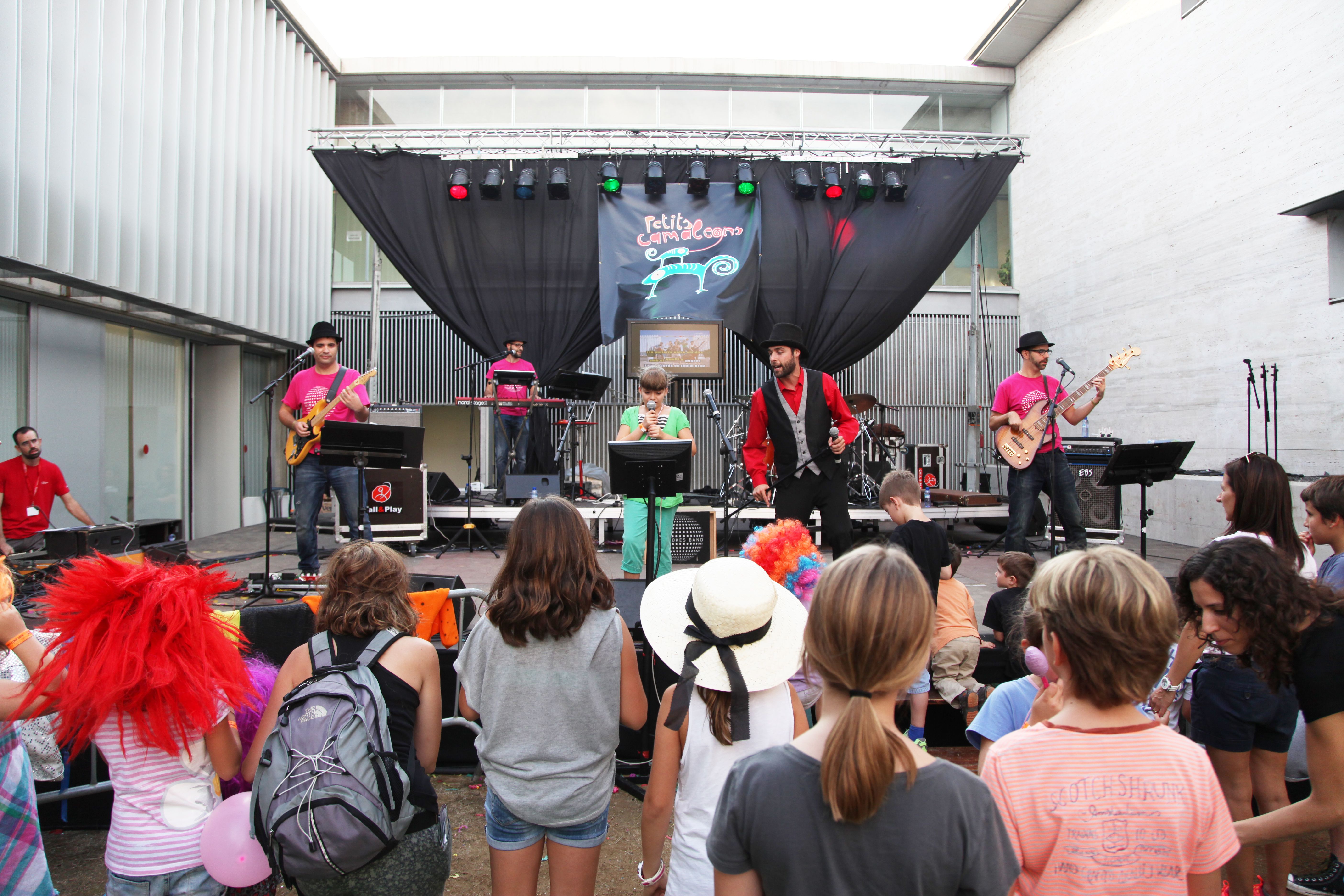 El Karaokesband és una de les activitats paral·leles del festival. FOTO: Lali Puig