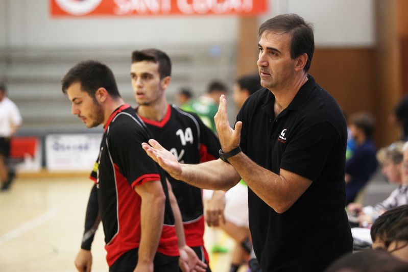 Armand Rubiño, entrenador de l'Handbol Sant Cugat. FOTO: Lali Puig