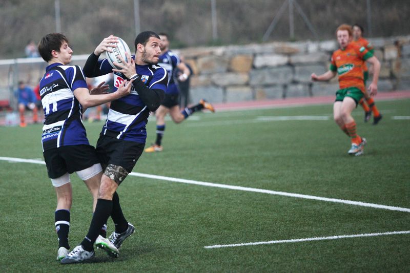 Santi Reyes, a l'esquerra, ha estat titular amb el primer equip. FOTO: Lali Puig