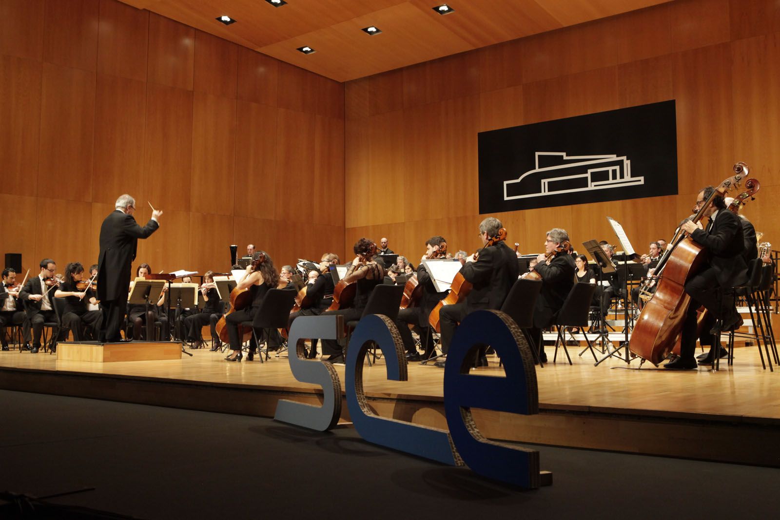 L'Orquestra Simfònica de Sant Cugat ha posat la música a la celebració FOTO: Artur Ribera