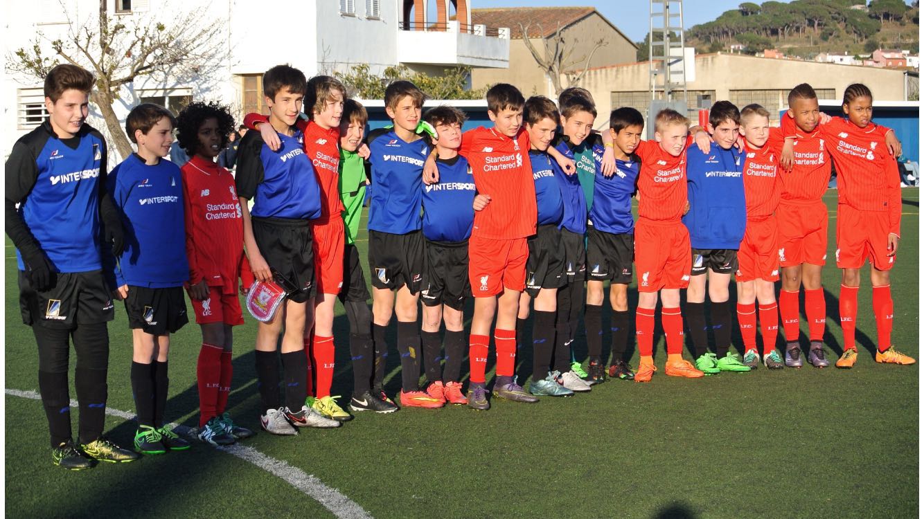 L'aleví A del Junior FC ha guanyat el Liverpool FOTO: Àlex Víctor