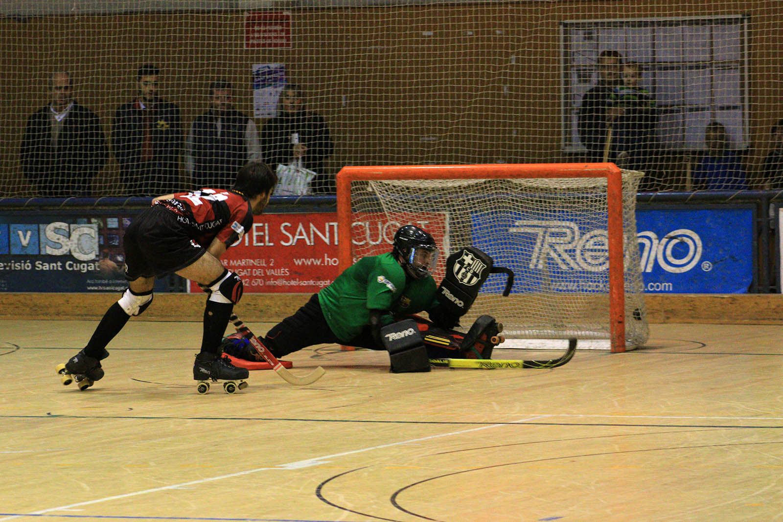 Imatge d'un dels tres gols del PHC Sant Cugat. FOTO: Lali Álvarez