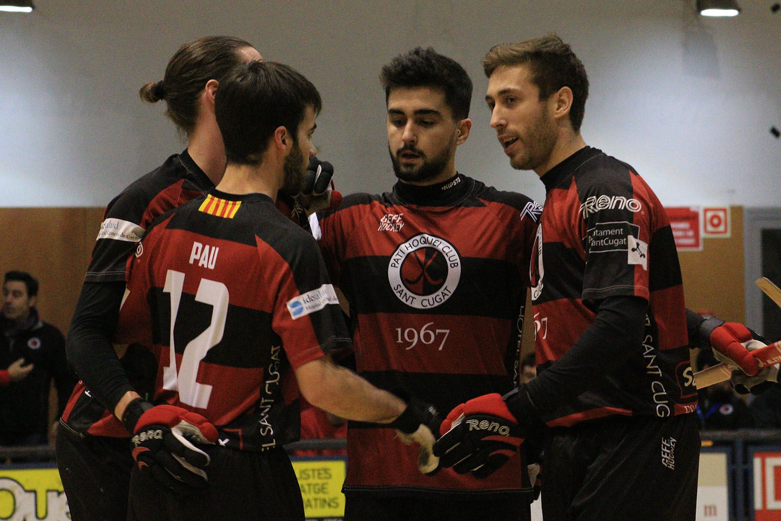 Serrallonga, Gilabert, Yepes i Farners celebrant un gol. FOTO: Lali Álvarez