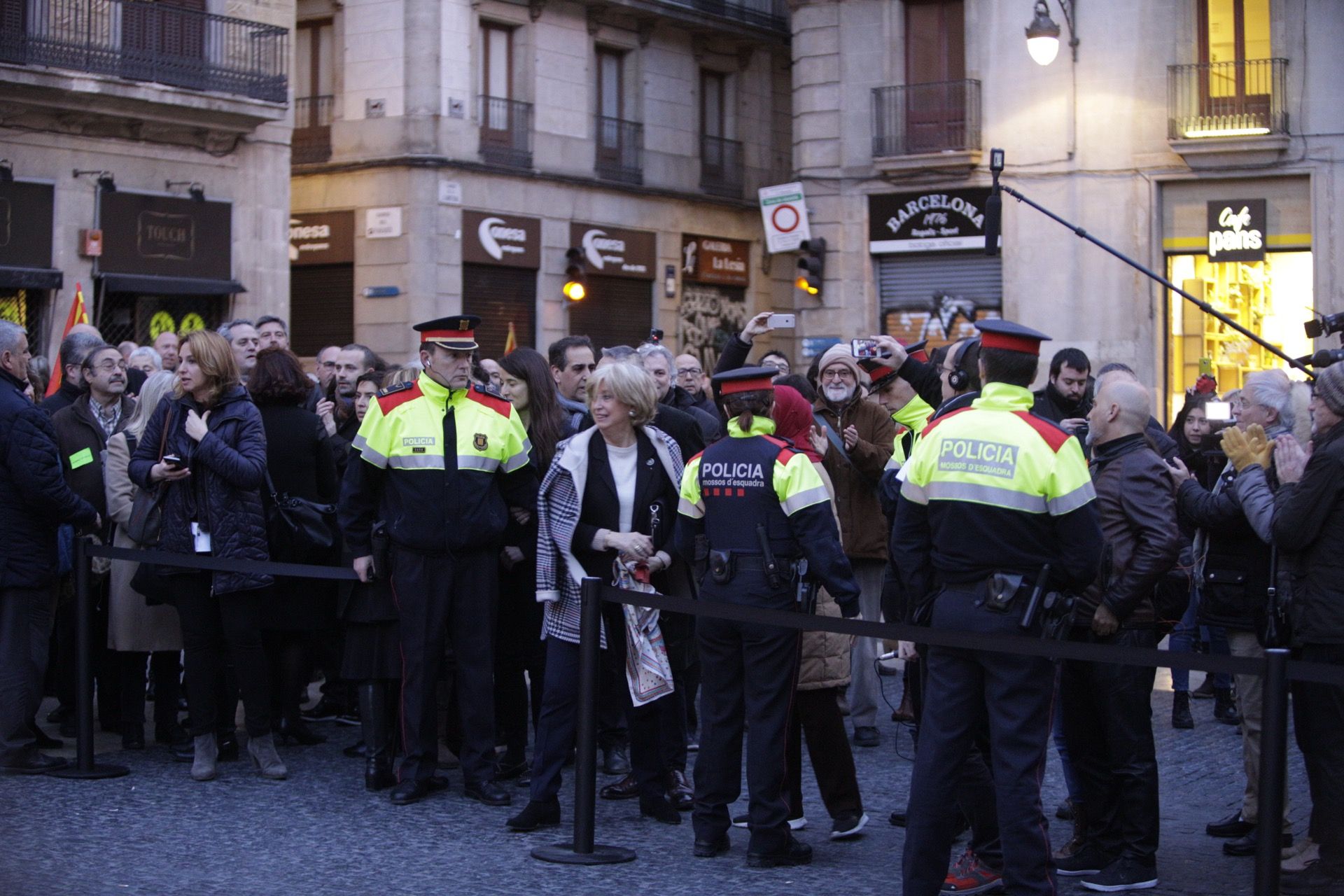 Mobilització abans del judici a Mas, Ortega i Rigau FOTO: Jordi Borràs