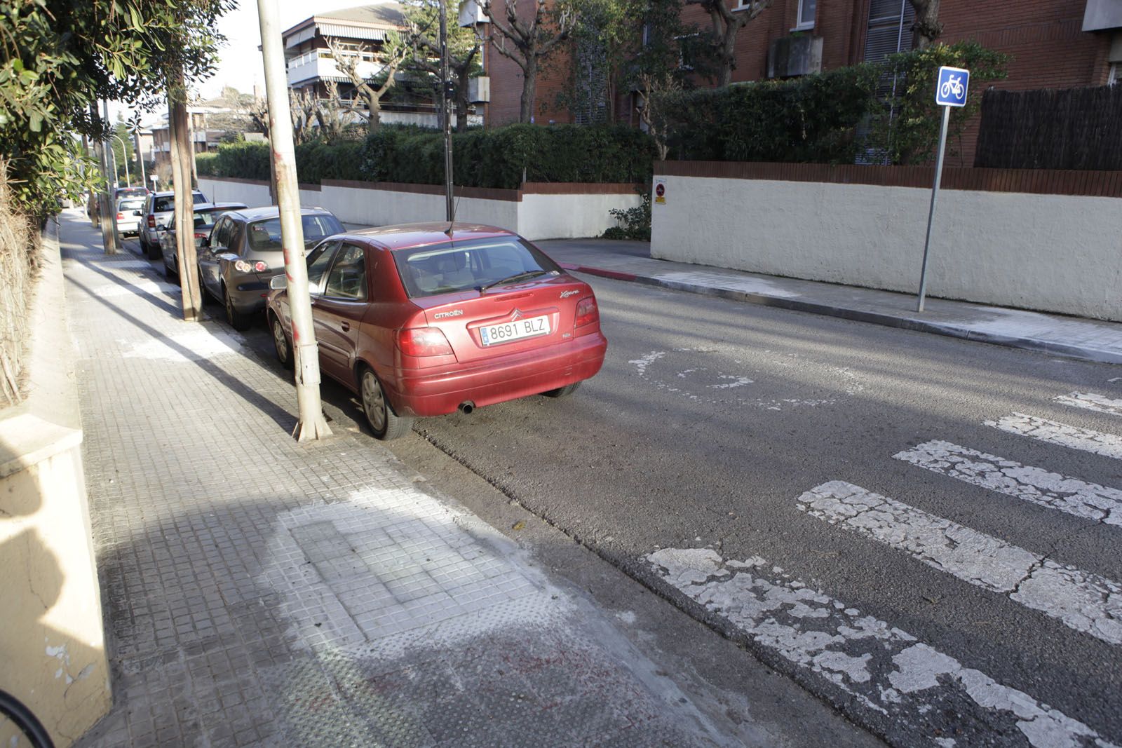 Al carrer de Mariné ja s'han talat una vuitantena d'arbres FOTO: Artur Ribera