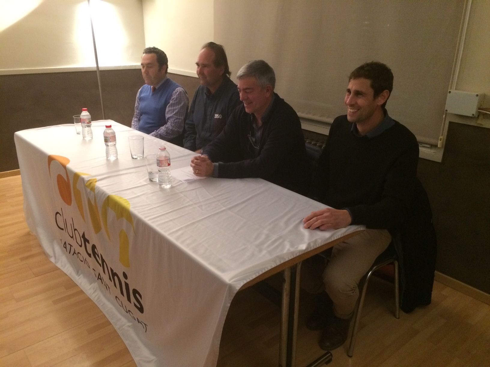 La presentació oficial s'ha fet al Club Tennis Natació Sant Cugat. FOTO: À. L. P.