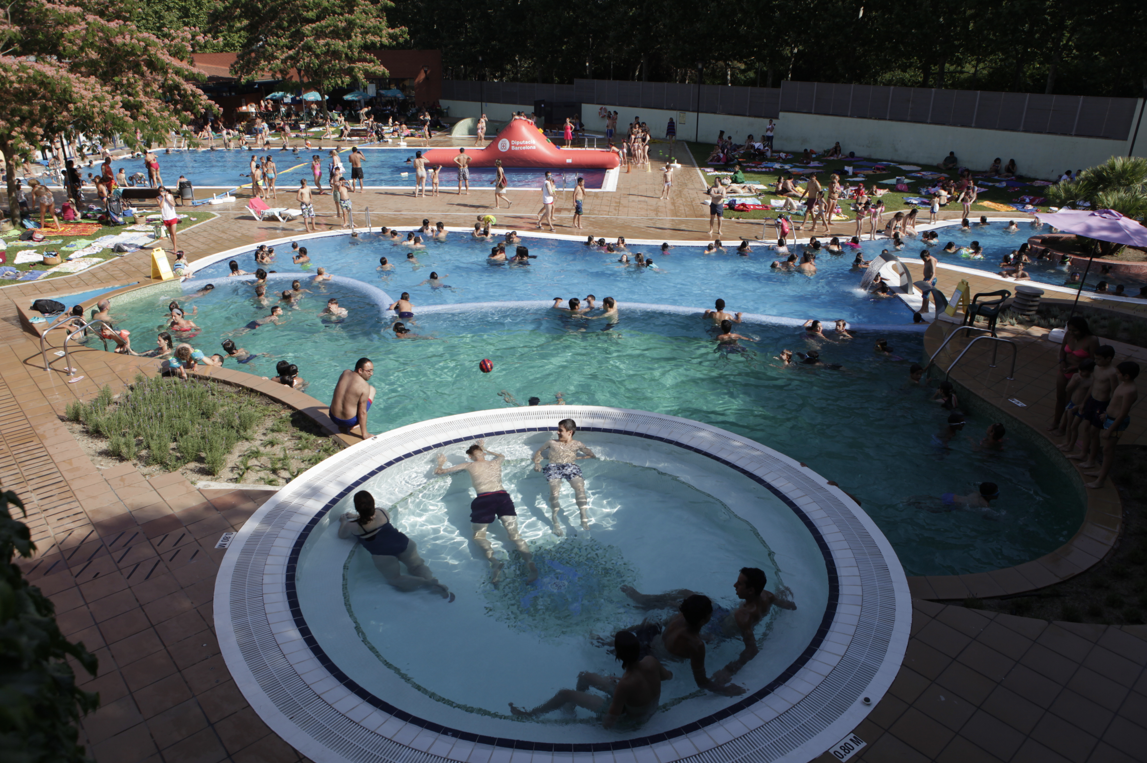 La piscina del Parc Central  FOTO: Artur Ribera