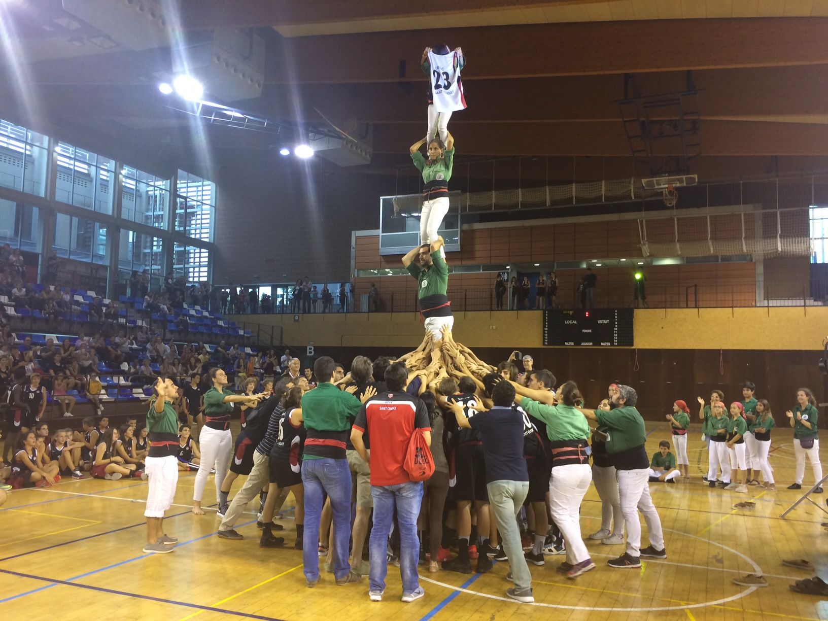 Els Castellers de Sant Cugat, protagonistes. FOTO: Àlex López Puig