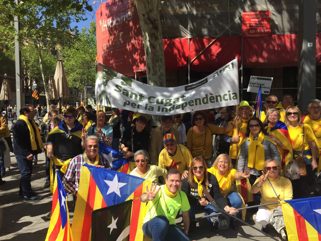 Membres de Sant Cugat per la independencia FOTO: Cedida