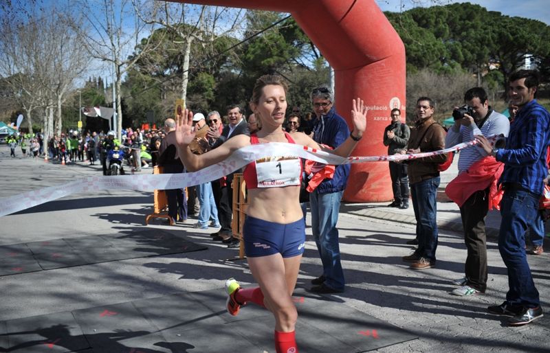 Inna Lebedieva ha estat la guanyadora de la cursa de les 5 miles amb un temps de 31:42'