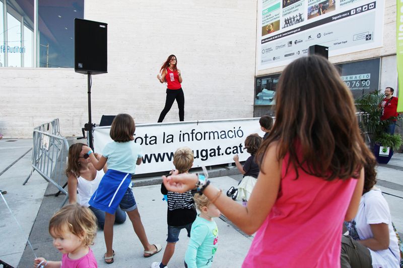 Bailongu Hip-Hop a la Plaça