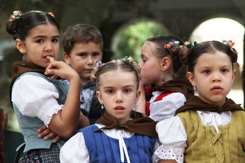 Trobada d'Esbarts Infantils i Juvenils a Sant Cugat a la Plaça de l'Om  FOTO: Lali Puig