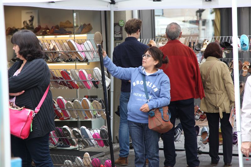   Botigues al carrer al Sant Cugat Experience. FOTOS: Lali Puig