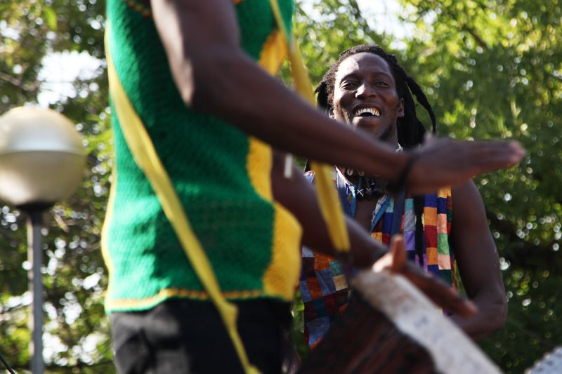 Festa Major de Mira-sol: Ritmes africans del Casal amb Karamalà al Casal. FOTOS: Lali Puig