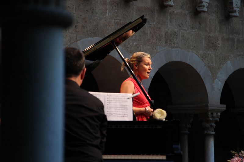 Nits de Música al Claustre: Premi de cant Camerata Sant Cugat. FOTOS: Lali Puig