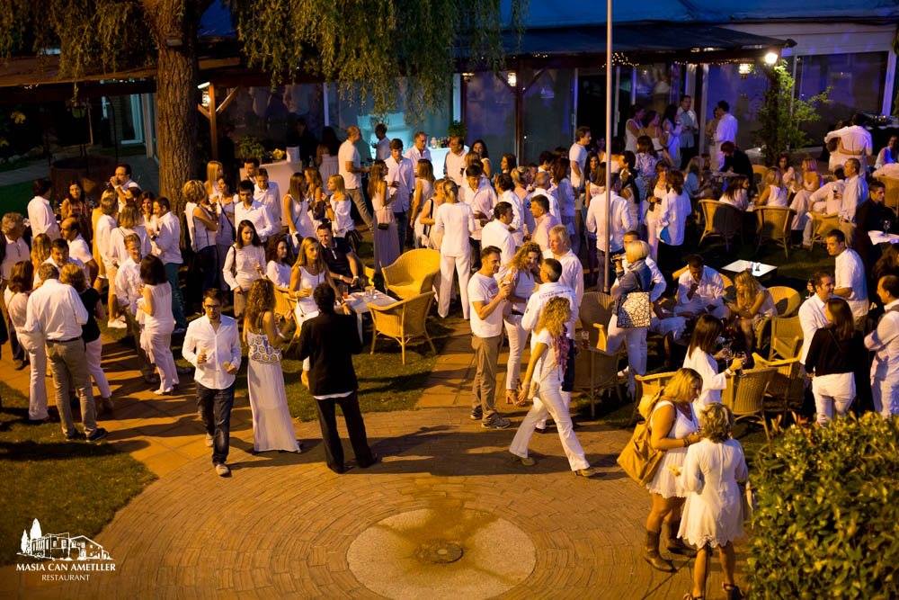 Can Ametller Celebra La Nit En Blanc