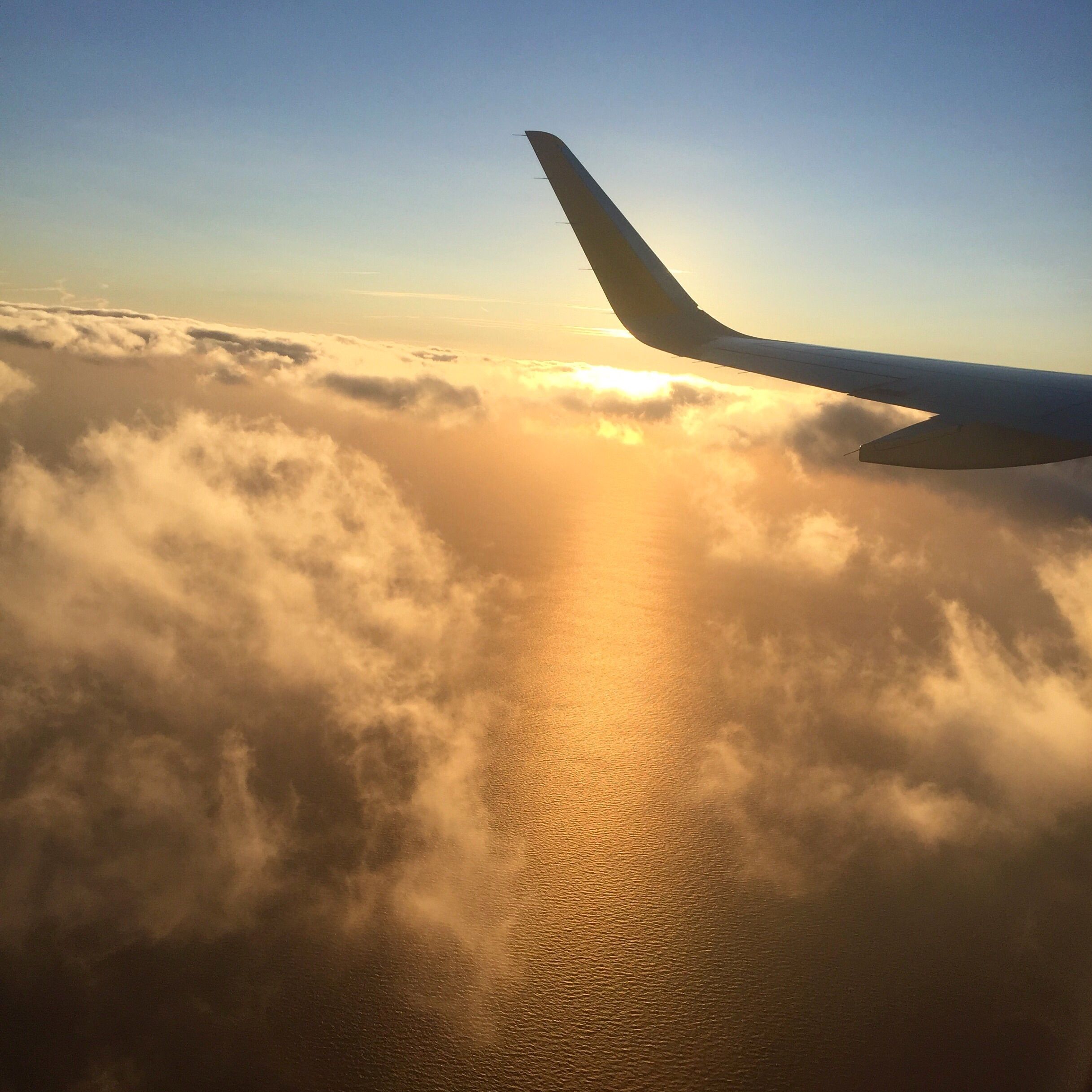 Capturant la sortida del sol des de l'aire