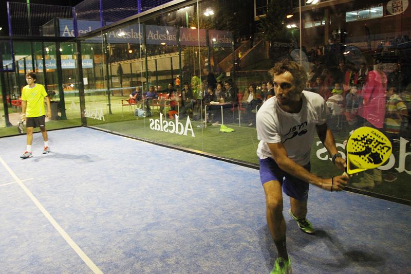 Pàdel: Final de la 1a Categoria Masculina del 7è Torneig de Pàdel Masia Sant Cugat Ajudem Els Altres al  Junior FC. FOTOS: Lali Puig