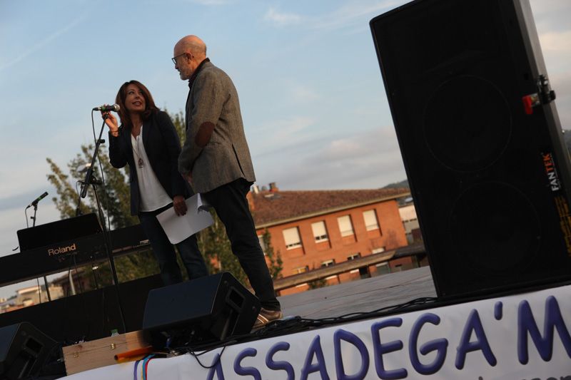 Actes pel dia de la Salut Mental a la Plaça del Rei. FOTOS: Lali Puig