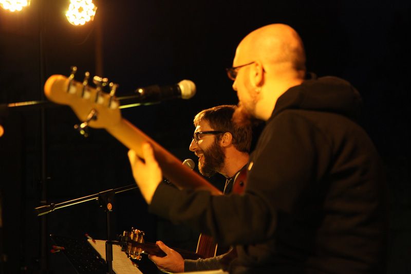 Correllengua: Concert de música en català amb "Les Pubilles Ninjes". FOTOS: Lali Puig