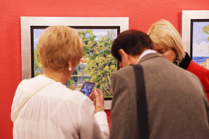   Inauguració de l’exposició de Josep M. Forcada amb 'Empremtes de llum' a la Sala Rusiñol. FOTOS: Lali Puig