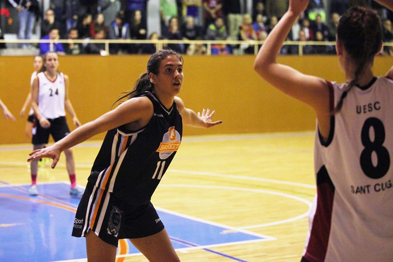 Bàsquet femení:  DERBI. Qbasket Sant Cugat vs UE Sant Cugat B a la ZEM Rambla del Celler. FOTOS: Lali Puig