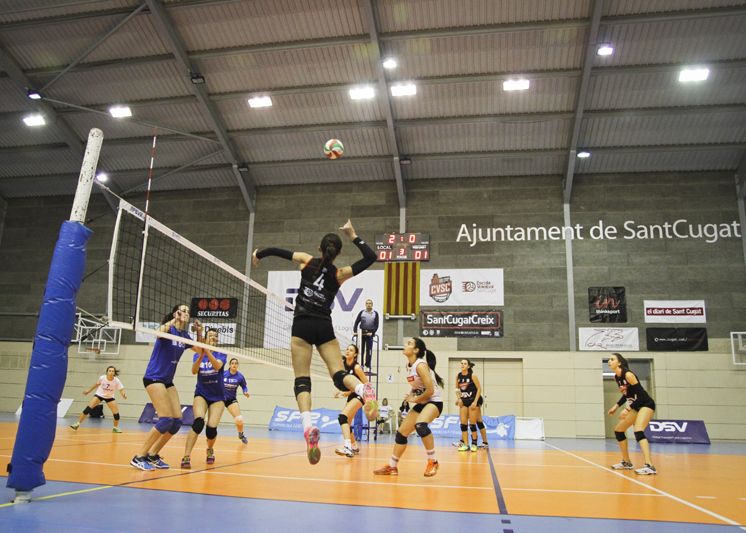 Voleibol: CV Sant Cugat vs Volei Grau Castelló al pavelló Valldoreix. FOTOS: Estefania Bedmar