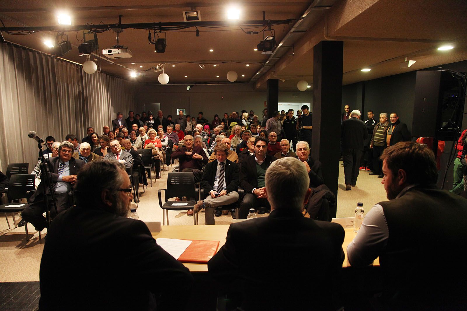 Inauguració de l'exposició del centenari del Sant Cugat Esport FC a la Casa de Cultura. FOTOS: Lali Puig