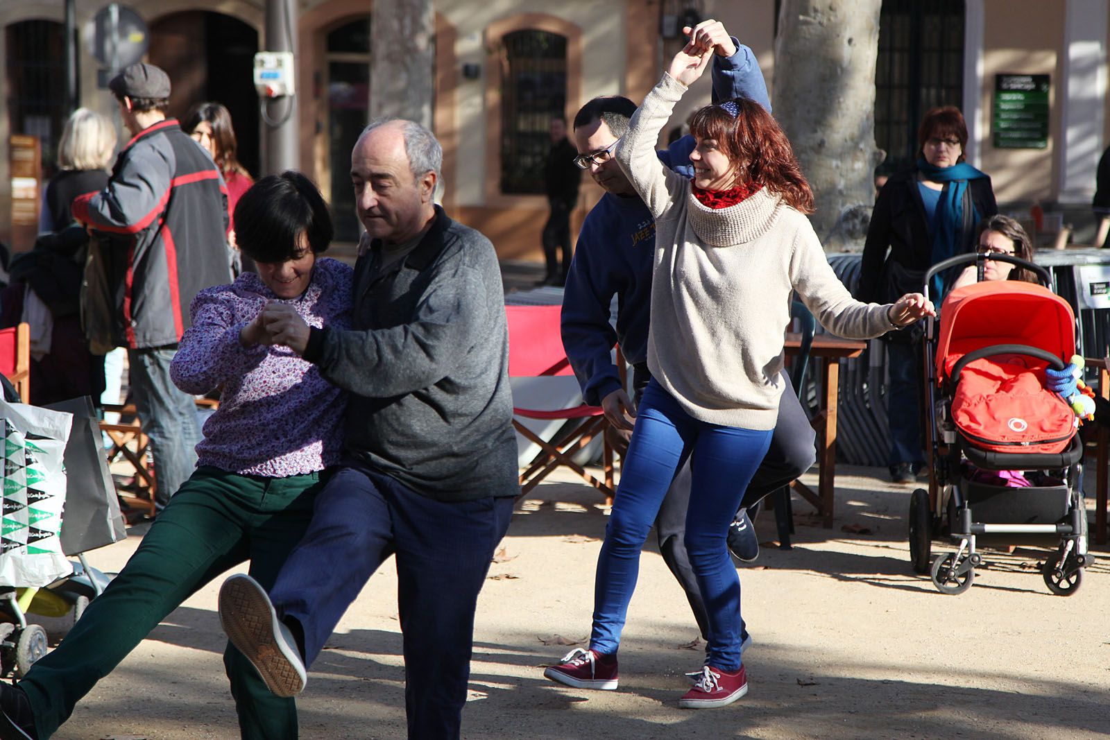 Trobada de Lindy a la Pl. de Barcelona FOTO: Lali Puig