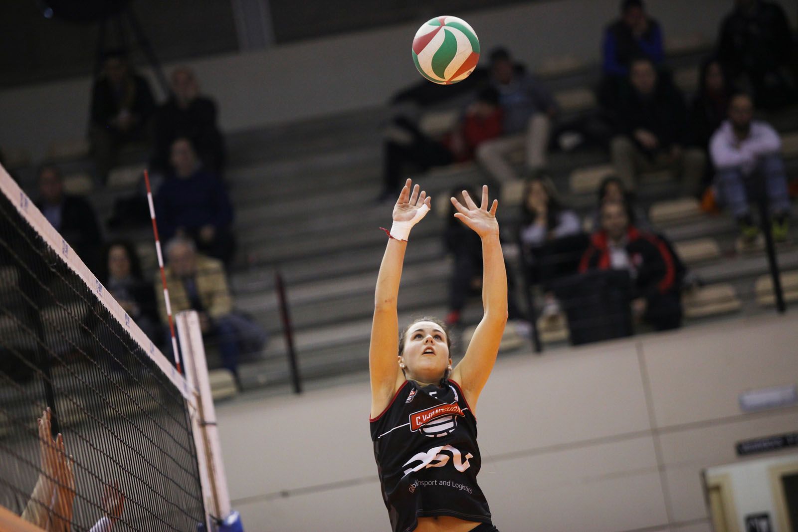 Voleibol: DSV CV Sant Cugat vs CV Madrid Chamberí al Pavelló de Valldoreix. FOTOS: Lali Puig