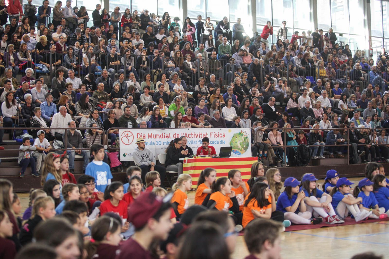    8a Trobada de Dansa Esportiva a la ZEM Rambla del Celler   FOTOS: Lali Puig