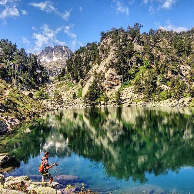 @nuriaduba   Estanyera del Mig, camí de l' estany Gerber