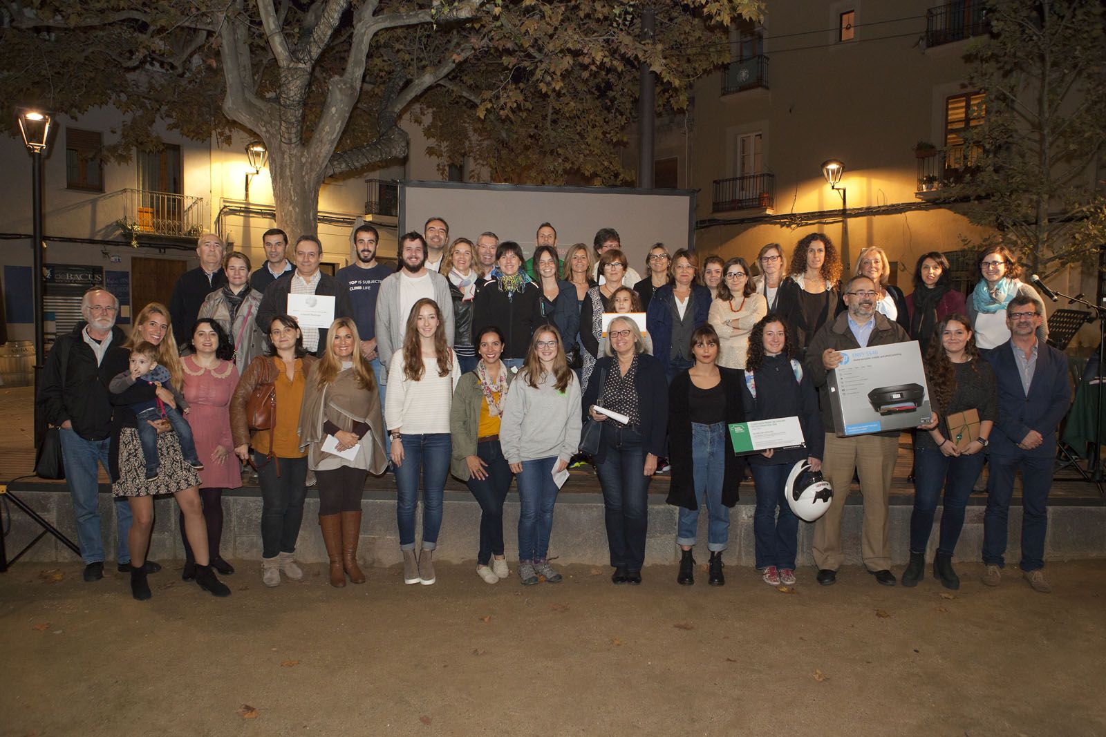  Foto de família  amb tots els participants, patrocinadors i autoritats