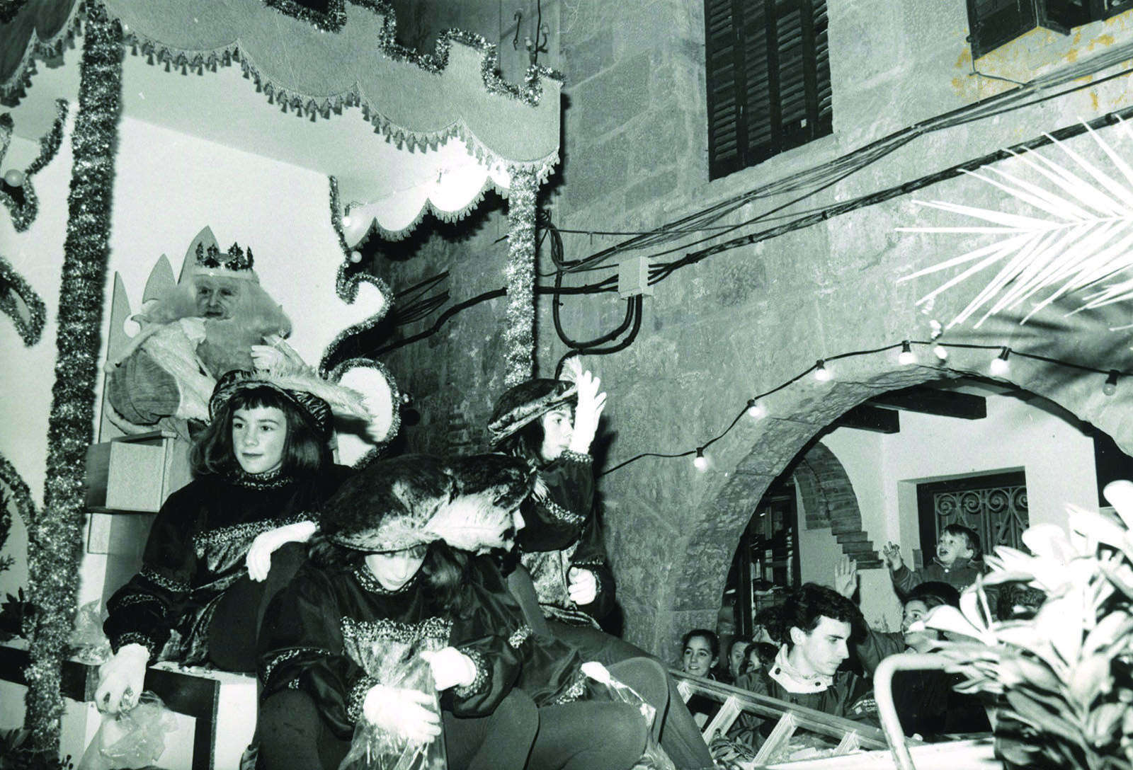 El 1995 el Rei Melcior a la Cavalcada al carrer Major.