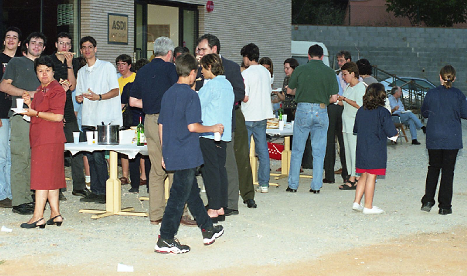 Festa aniversari  (juny 1999) FOTO: Farinyes, E.