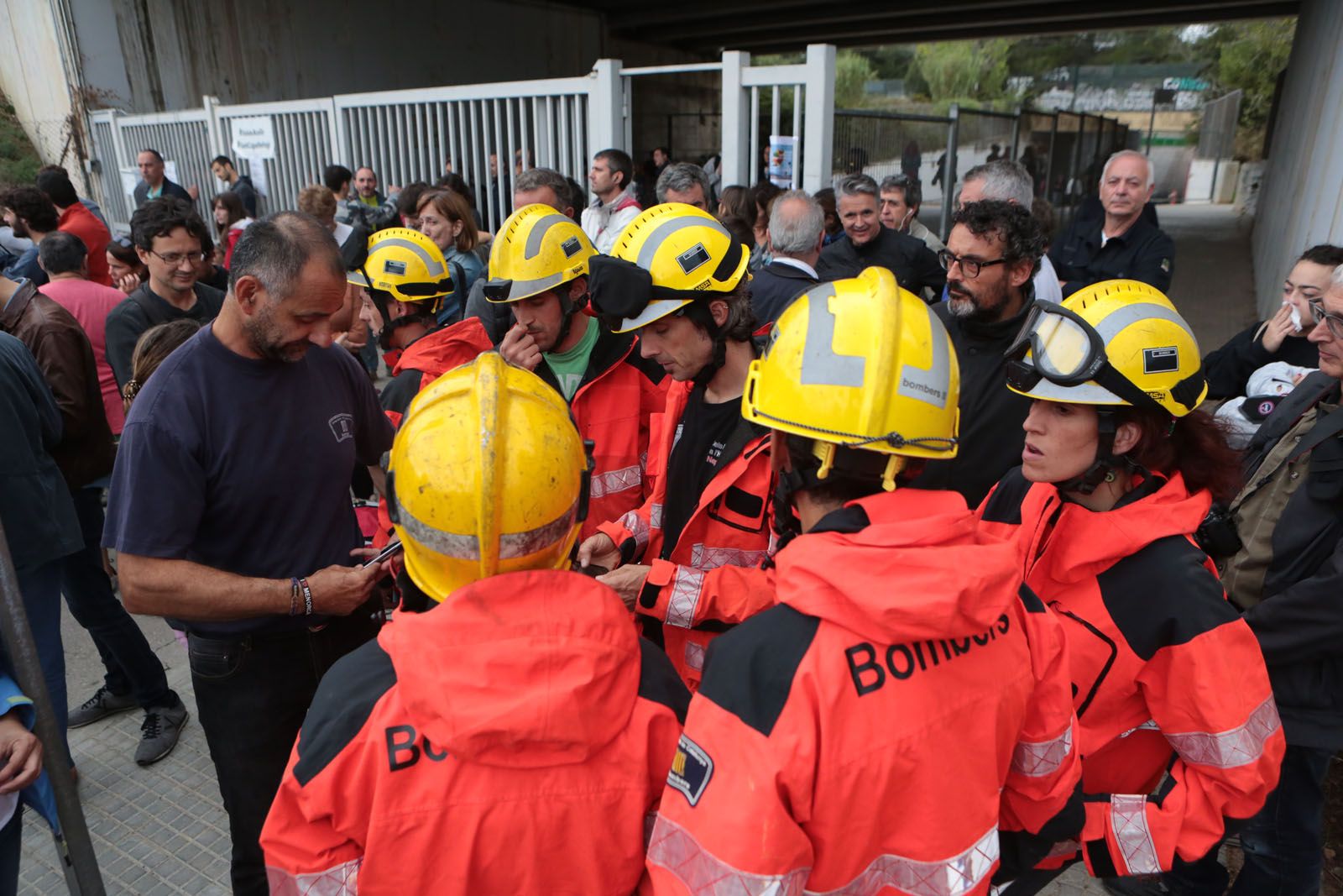 Bombers a l'escola Pins del Vallés