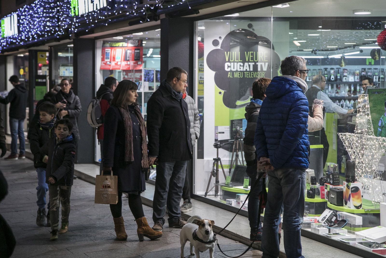 Així es prepara Sant Cugat pel Nadal. FOTO: Lali Puig