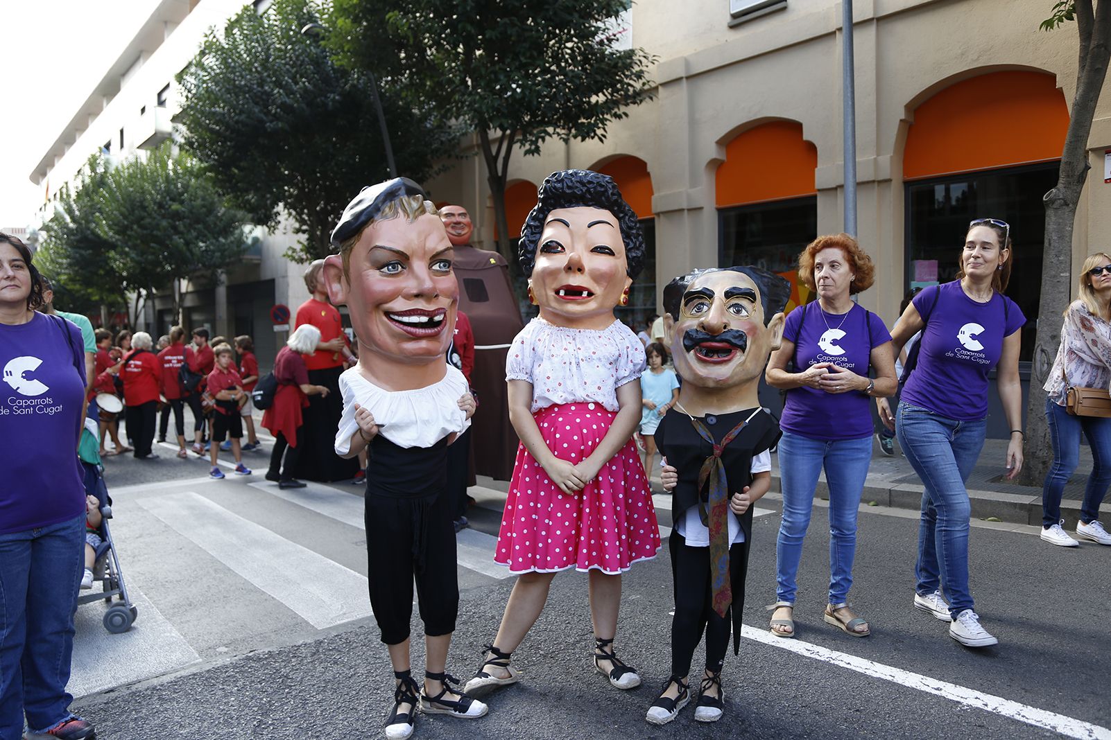 Cercavila amb els Caparrots de Sant Cugat. FOTO: Anna Bassa