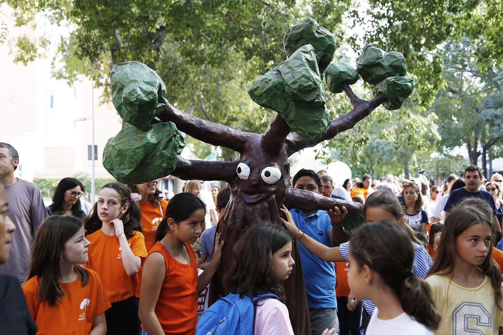 Cercavila de la figura de l'Escola Pi d'en Xandri. FOTO: Anna Bassa