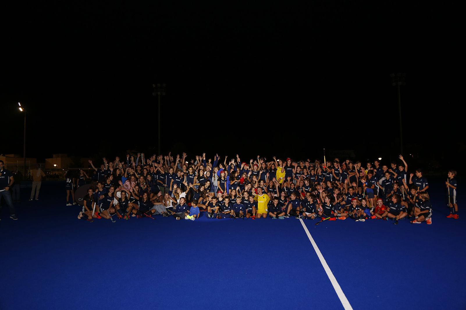 Foto família a la presentació d'Hoquei herba Junior FC Temporada 2019-2020. FOTO: Anna Bassa