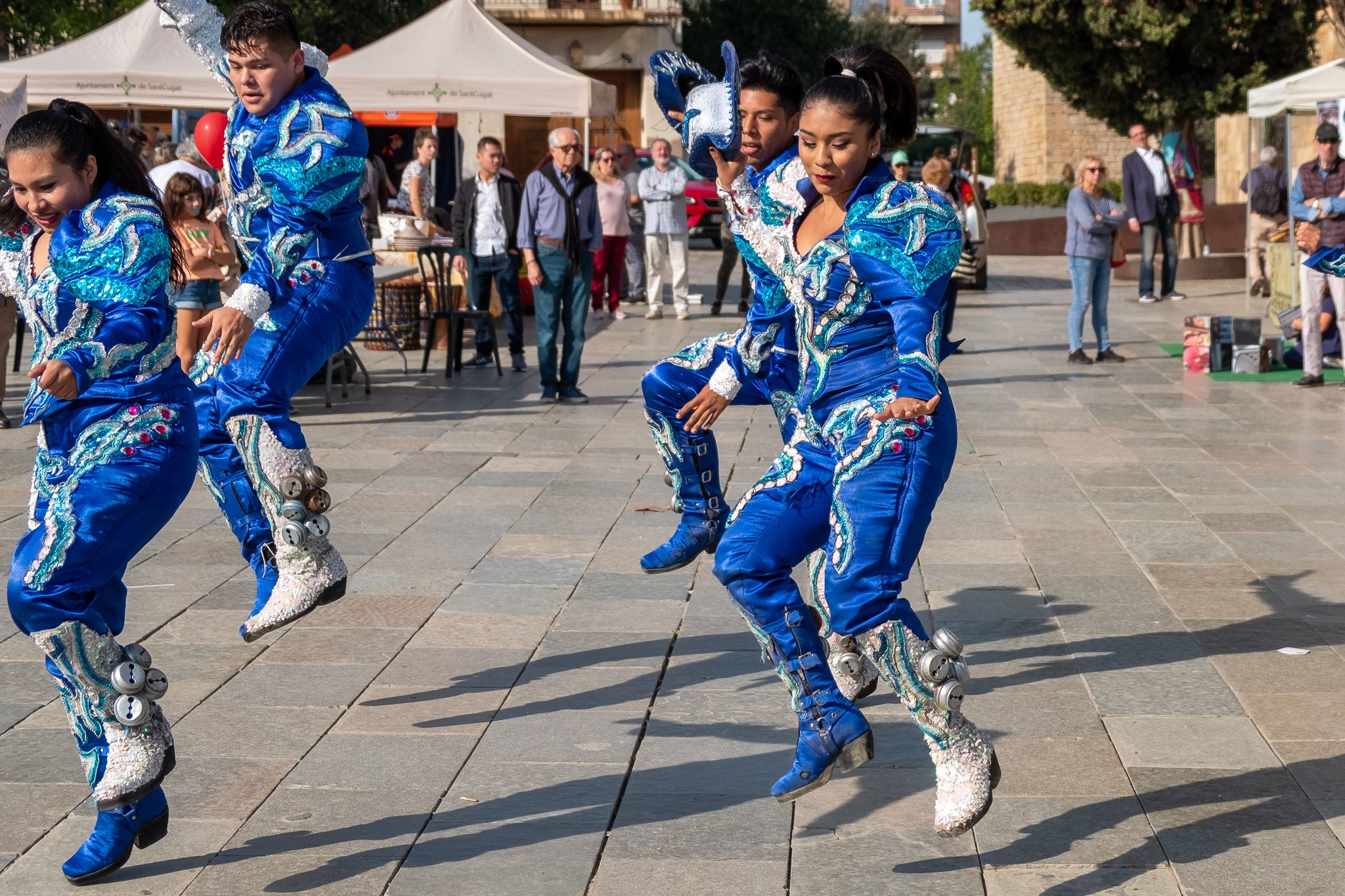 Mostra de danses bolivianes. FOTO: Ale Gómez