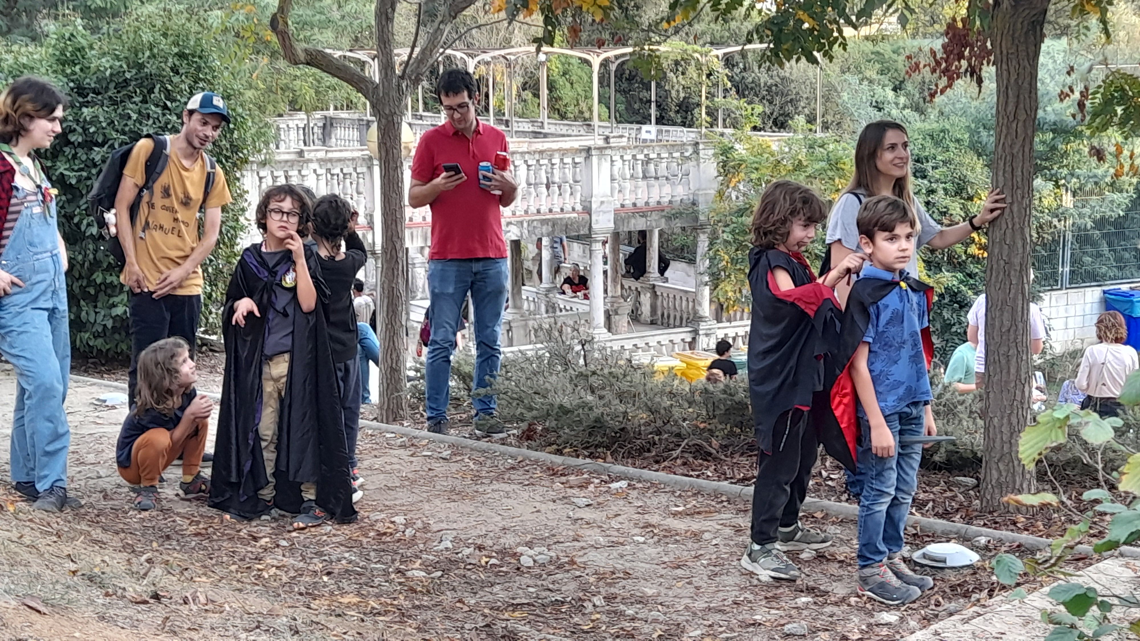 Castanyada a La Floresta amb l'AFA, El Senglar Cultural, i el Cau. FOTO: Cristina Cabasés