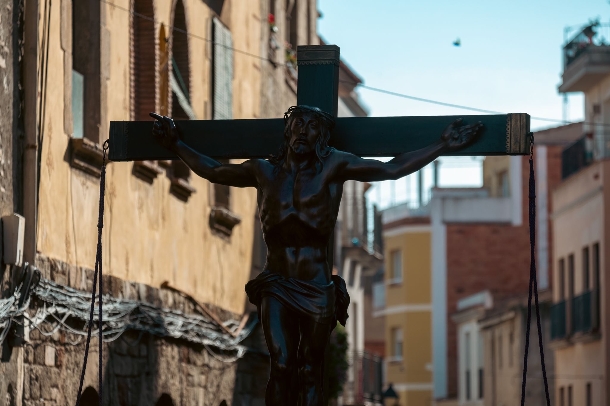 Via Crucis pels carrers de Sant Cugat. FOTO: Ale Gómez