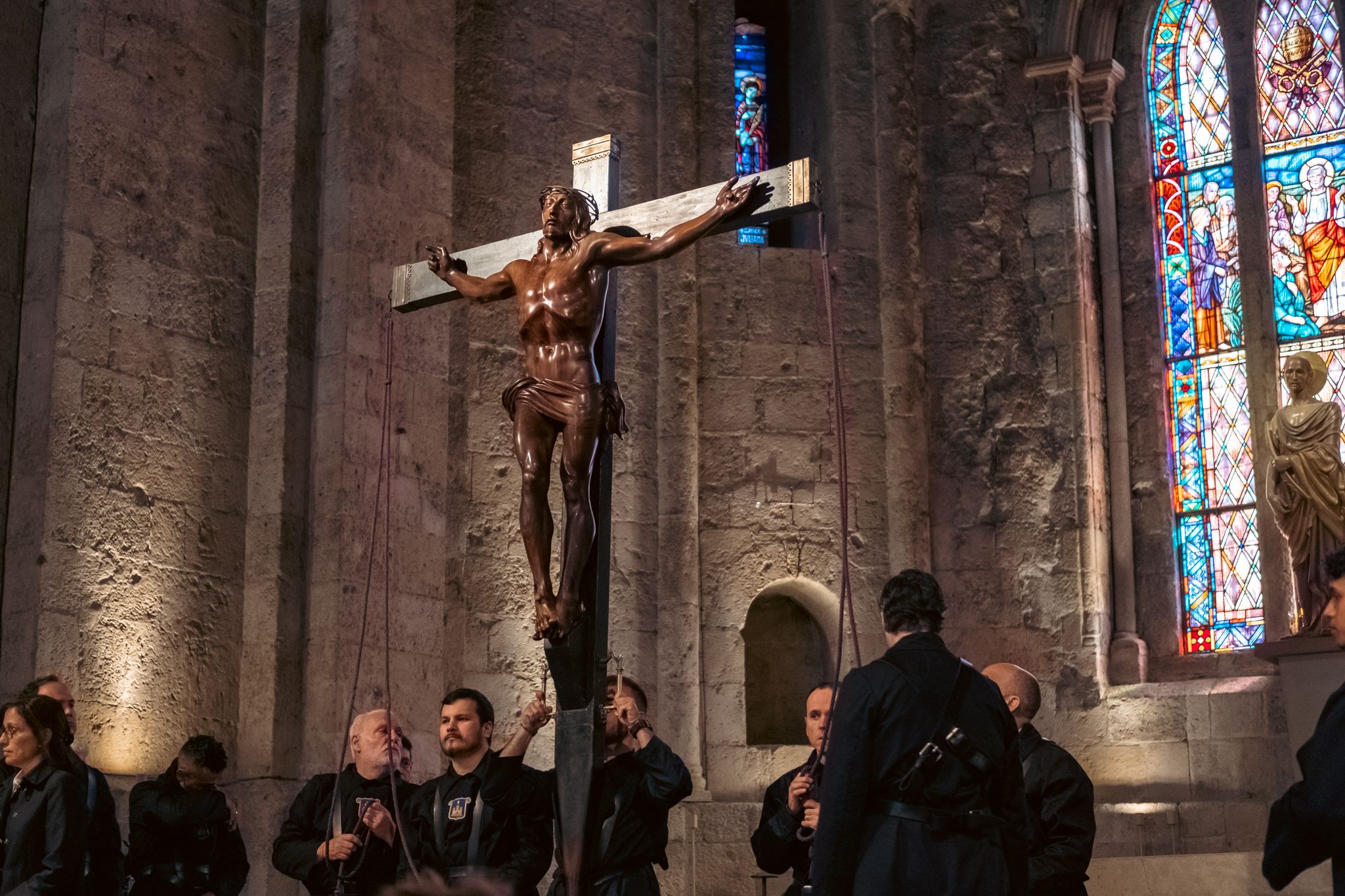 Via Crucis pels carrers de Sant Cugat. FOTO: Ale Gómez