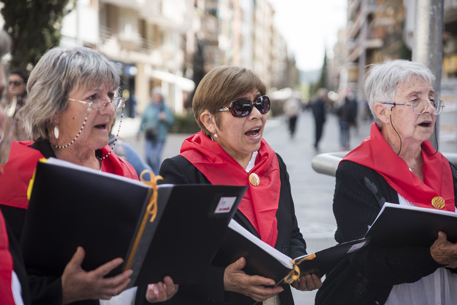 Cantada de Caramelles de la Societat Coral La Unió Santcugatenca. FOTO: Bernat Millet.