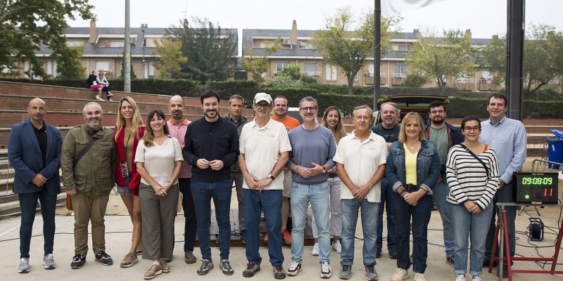 Autoritats i organitzadors de la Marxa Infantil. FOTO: Bernat Millet.