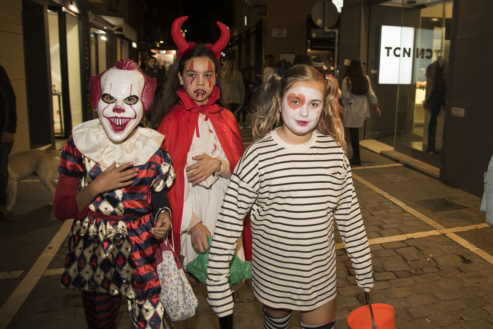 La Castanyada i Halloween. FOTO: Bernat Millet.